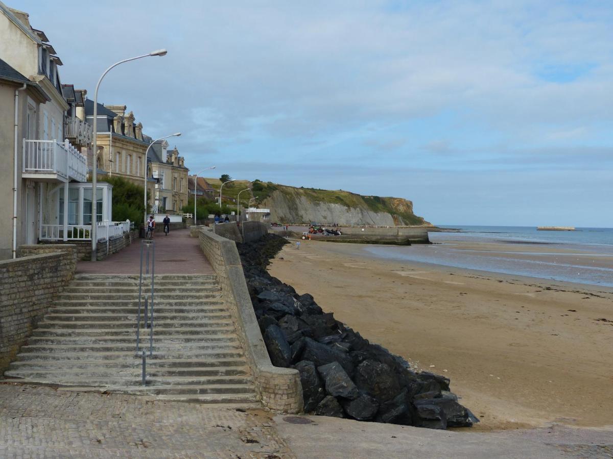Le Ruban Bleu Face A La Mer Arromanches-les-Bains Eksteriør bilde