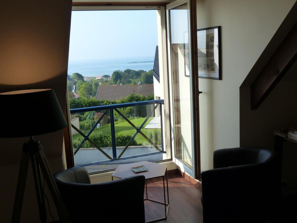 Le Ruban Bleu Face A La Mer Arromanches-les-Bains Eksteriør bilde